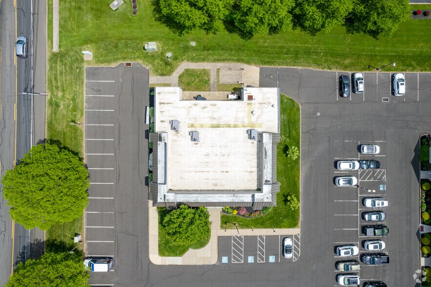 More Photos Of 130 Almshouse Rd, Richboro Medical For Sale