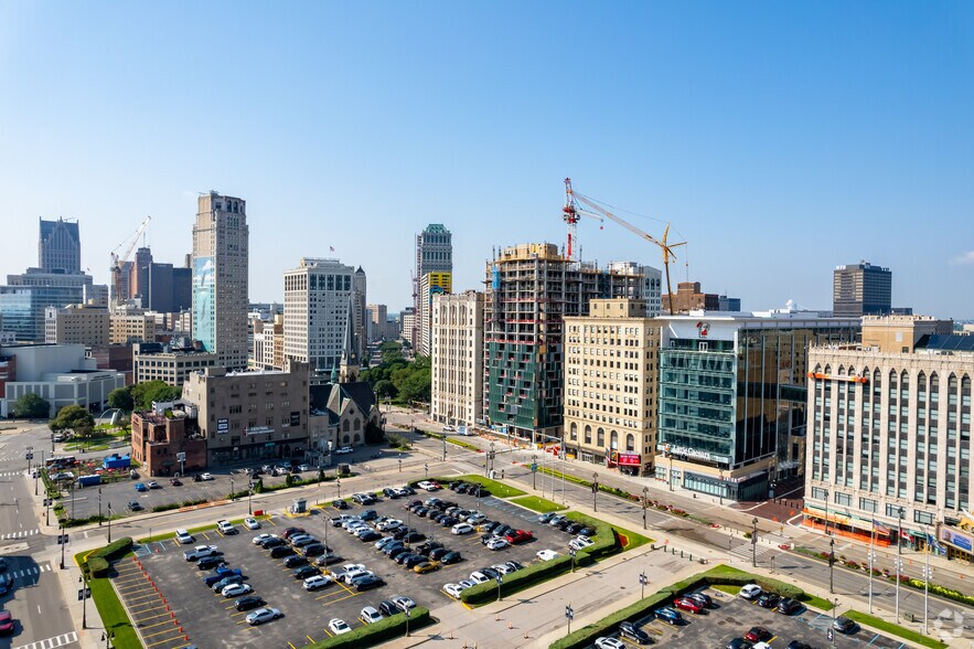 More Photos Of 2111-2115 Woodward Ave, Detroit Office For Lease