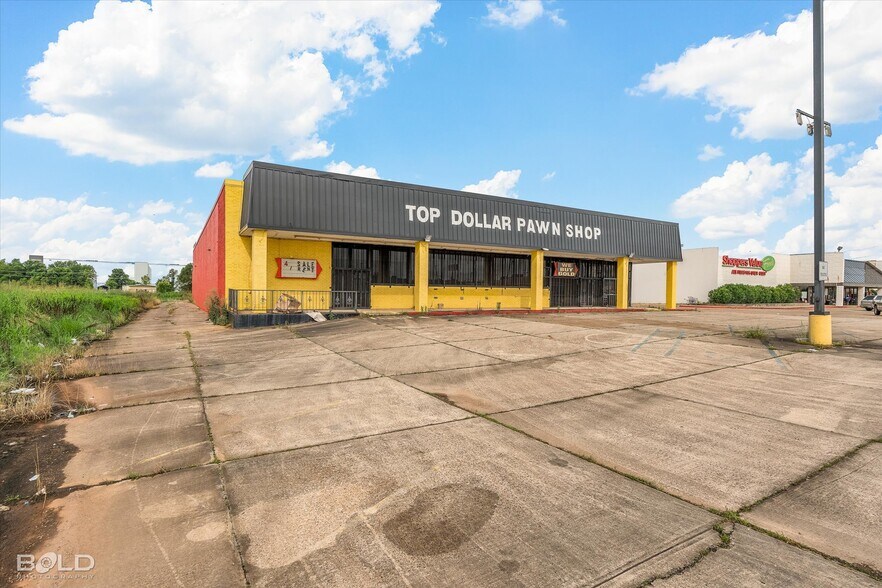 More Photos Of 1837 N Market St, Shreveport General Retail For Sale