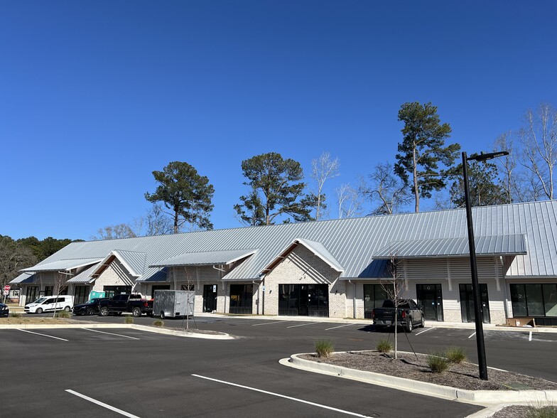 More Photos Of 617 Myers Rd, Summerville Office For Lease