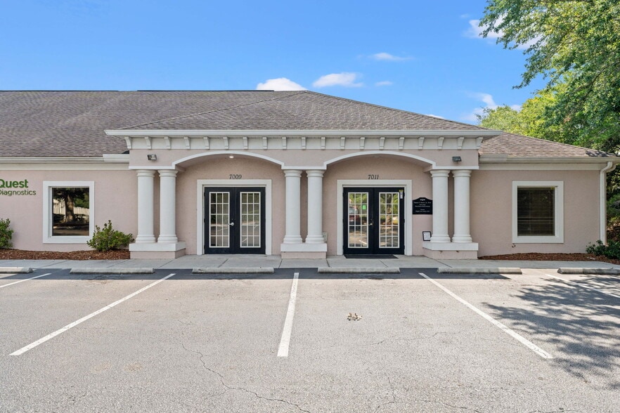Primary Photo Of 7005-7011 Nightwalker Rd, Brooksville Medical For Lease