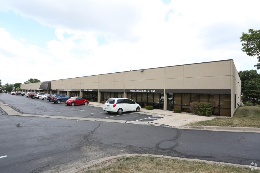 More Photos Of 11429 Strang Line Rd, Lenexa Flex For Lease