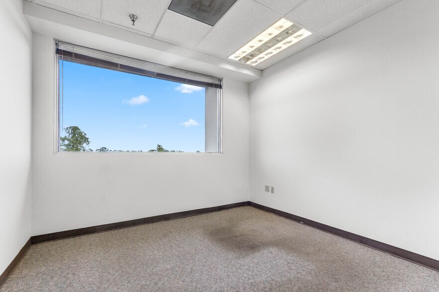 More Photos Of 2201 Lucien Way, Maitland Office For Lease