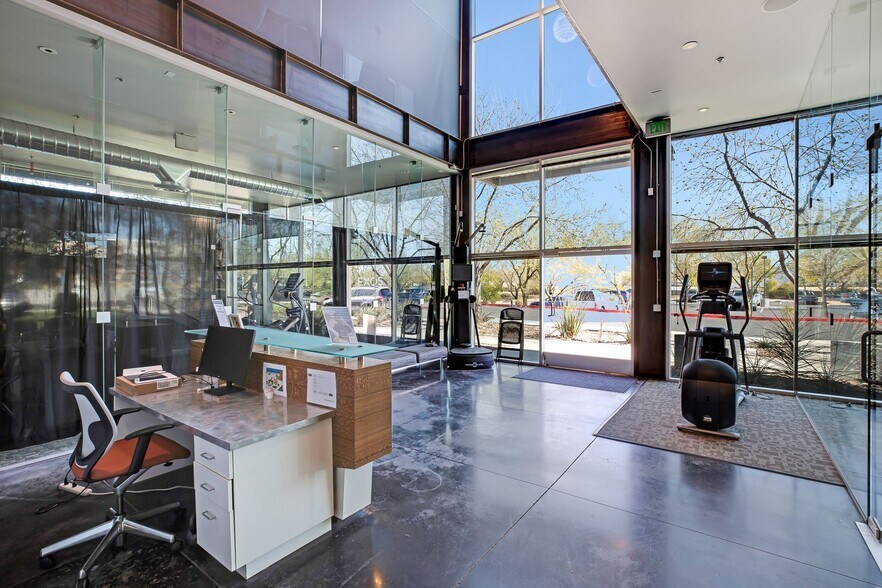 More Photos Of 2625 E Rose Garden Ln, Phoenix Flex For Sale