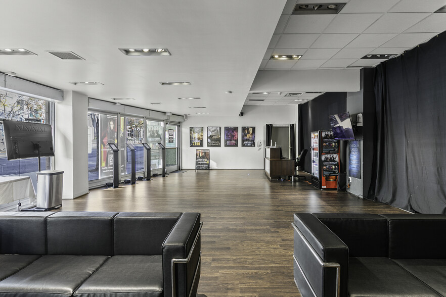 More Photos Of 518-520 Santa Monica Blvd, Santa Monica Storefront Retail Office For Lease