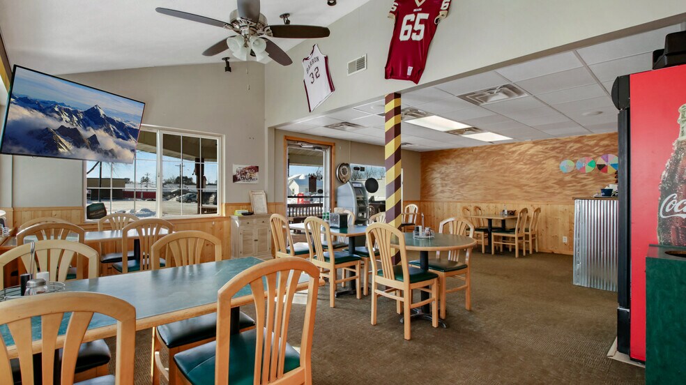 More Photos Of 613 E La Salle Ave, Barron Restaurant For Sale