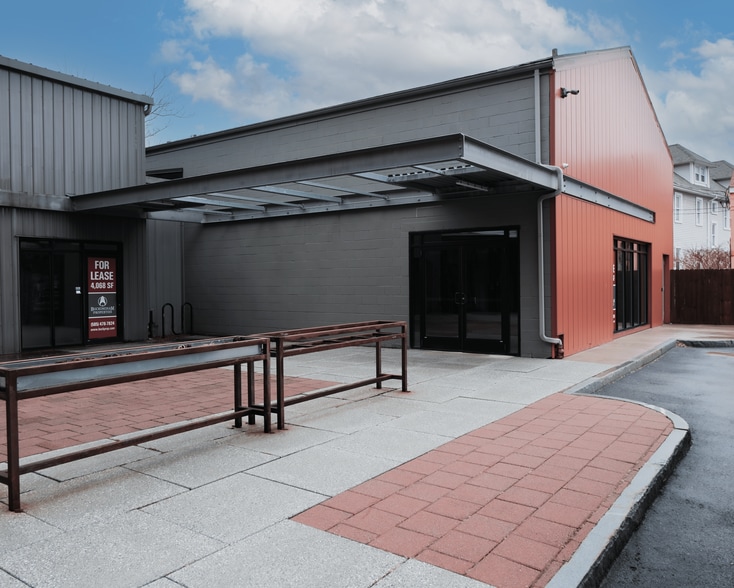 More Photos Of 739 Clinton Ave S, Rochester Apartments For Lease