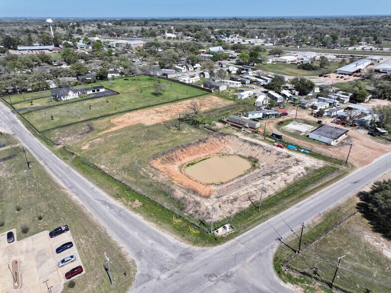More Photos Of 1057 Tesch St, Bellville Industrial For Lease