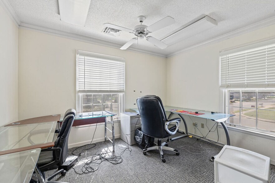 More Photos Of 275 Walnut Bend Rd, Cordova Medical For Lease