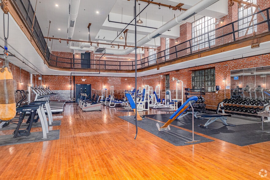 More Photos Of 220 S 47th St, Philadelphia Apartments For Lease