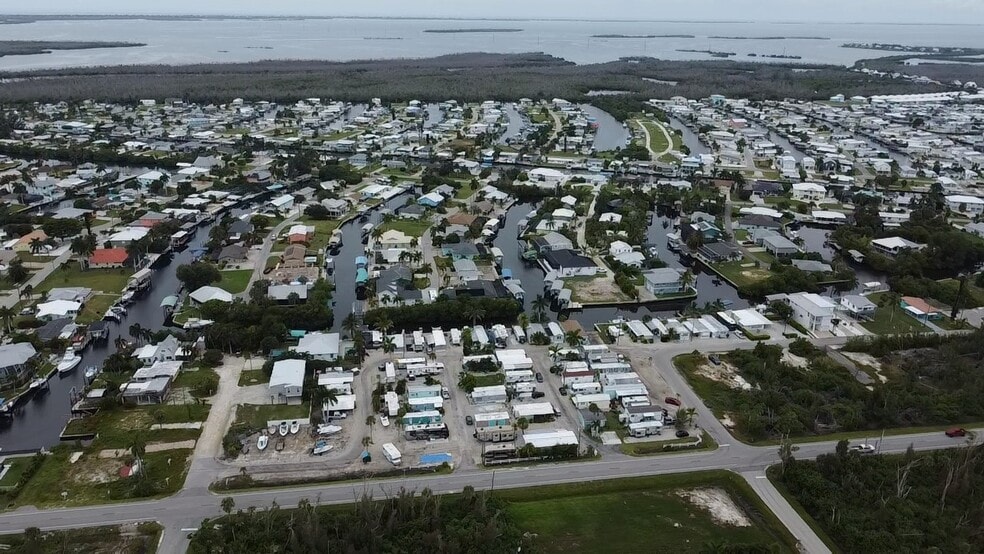 More Photos Of 2581 Oleander St, Saint James City Manufactured Housing Mobile Home Park For Sale