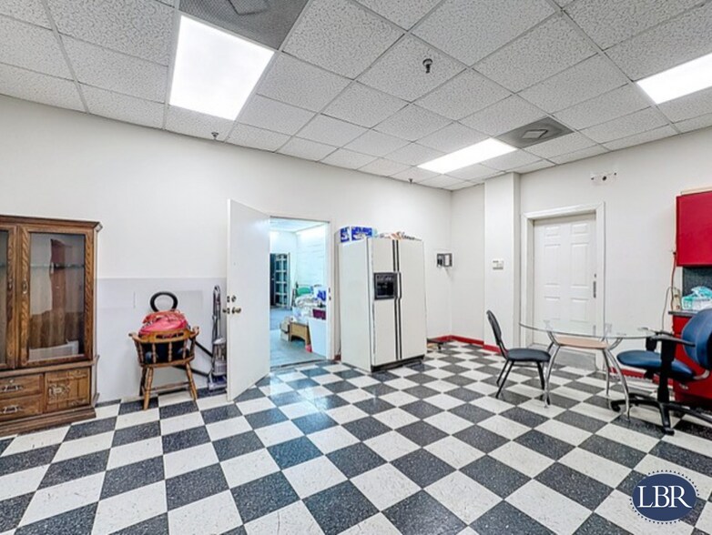 More Photos Of 912 E New Haven Ave, Melbourne Storefront For Sale