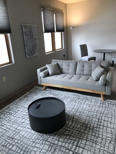 More Photos Of 322 S Main St, Lamar Apartments For Sale