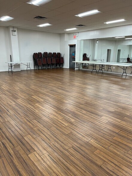 More Photos Of 7223 20th Ave, Brooklyn Storefront Retail Office For Lease