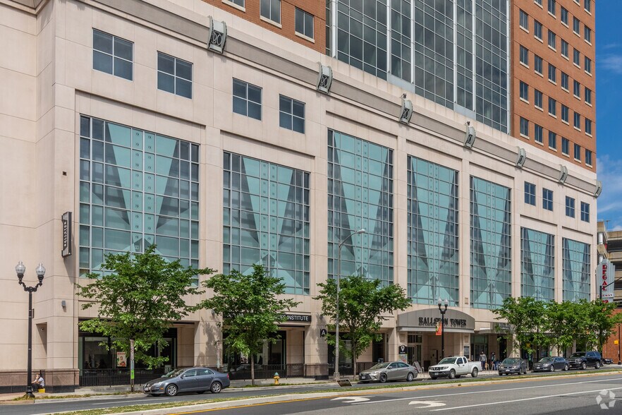 More Photos Of 671 N Glebe Rd, Arlington Office For Lease