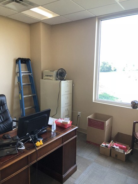 More Photos Of 1150 Omega Dr, Hagerstown Medical For Sale