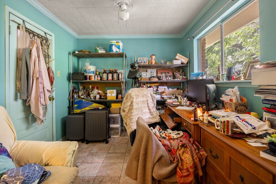 More Photos Of 606 E Liberty Ave, Round Rock Office For Sale