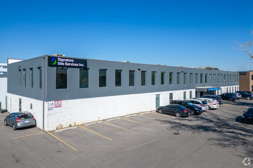 More Photos Of 1324 36th Ave NE, Calgary Warehouse For Sale