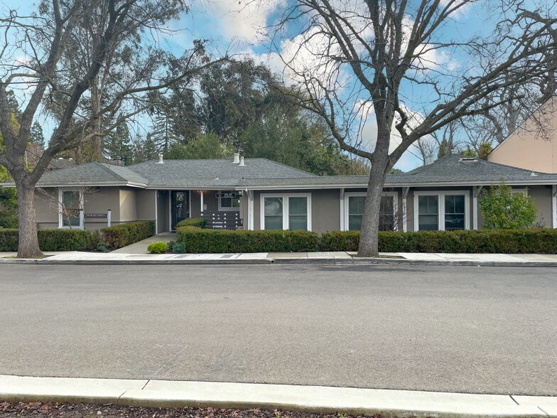 Primary Photo Of 350 Rose St, Danville Medical For Sale