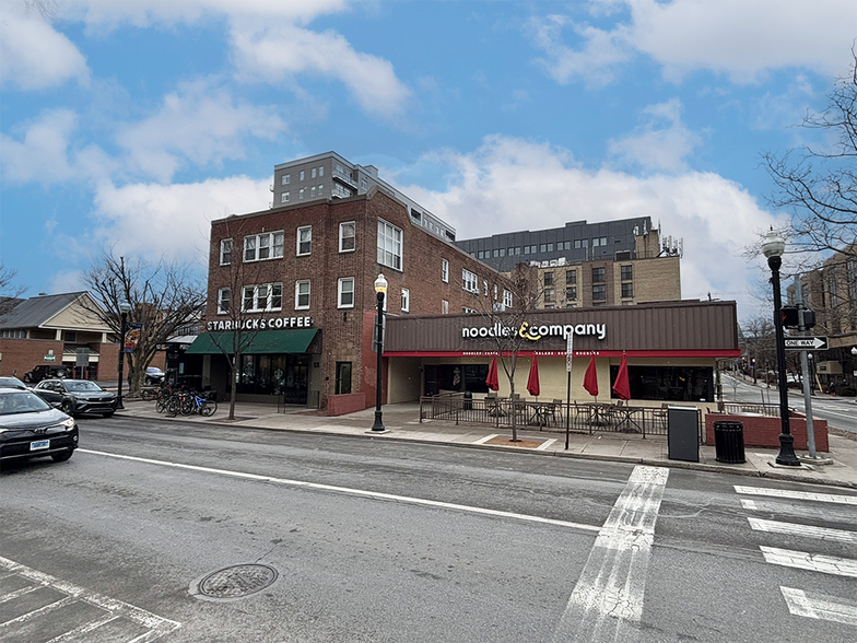 More Photos Of 244 W College Ave, State College Bar For Lease