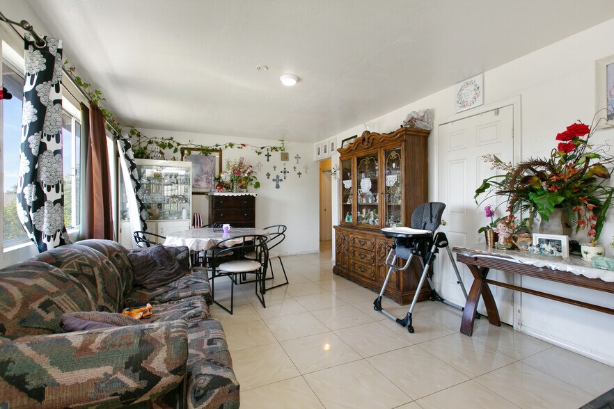 More Photos Of 541 N Summit Ave, Pasadena Apartments For Sale