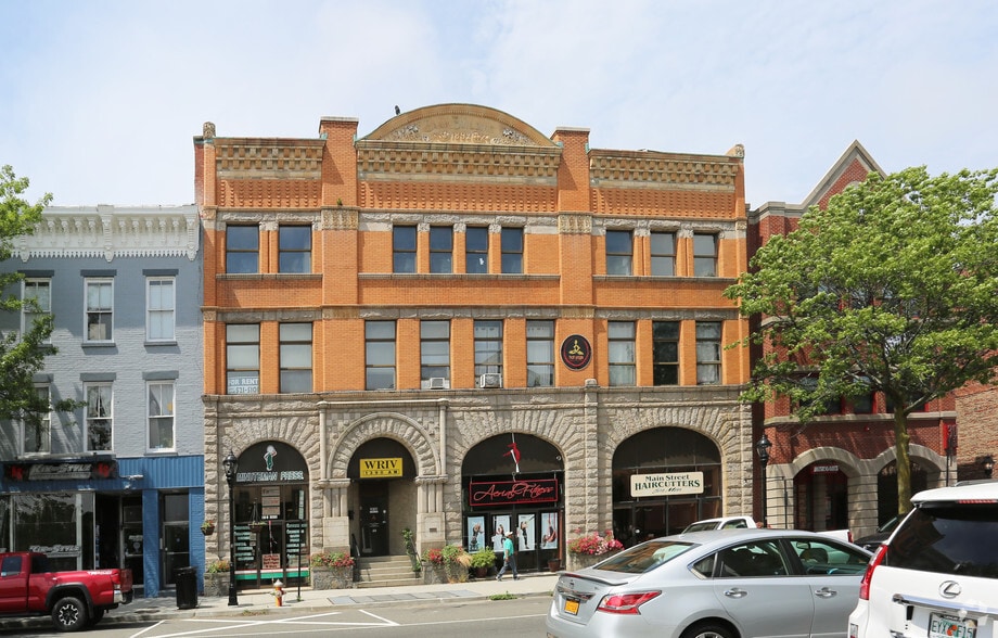 Primary Photo Of 42 W Main St, Riverhead Storefront Retail Office For Lease