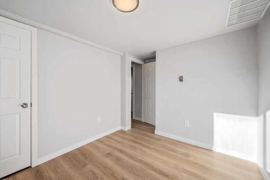 More Photos Of 2411 N Cincinnati St, Spokane Apartments For Sale