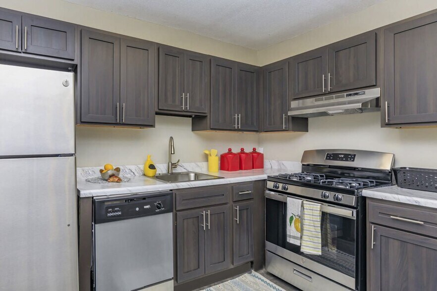 More Photos Of 3901 Suitland Rd, Suitland Apartments For Sale