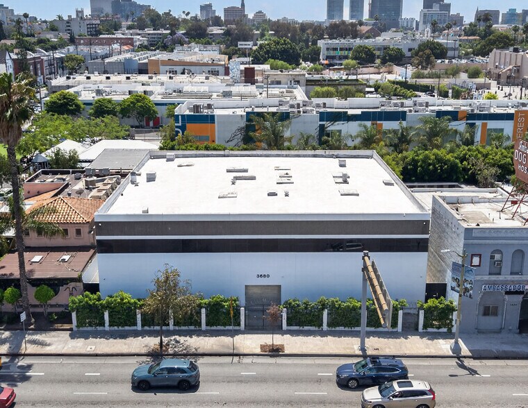 More Photos Of 3680 Beverly Blvd, Los Angeles Loft Creative Space For Sale