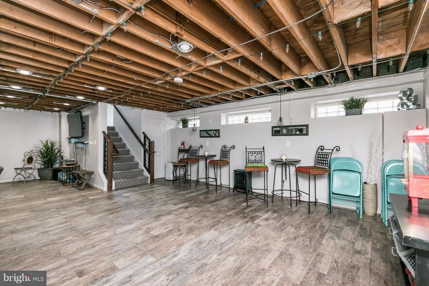 More Photos Of 4 N Exeter St, Baltimore Loft Creative Space For Lease