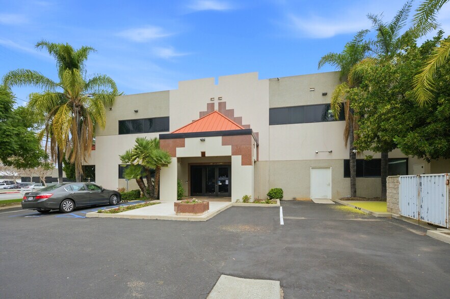 More Photos Of 910 N Amelia Ave, San Dimas Office For Lease