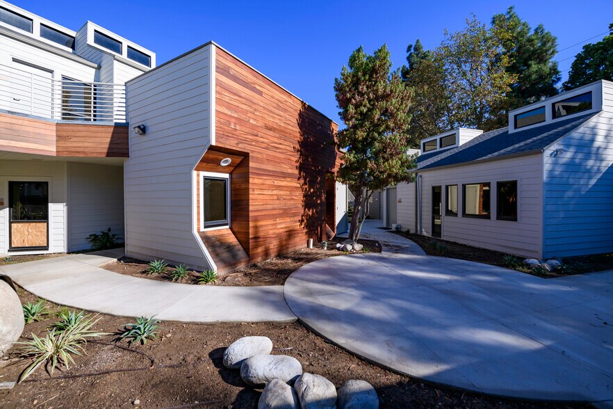 More Photos Of 705 W La Veta Ave, Orange Medical For Lease