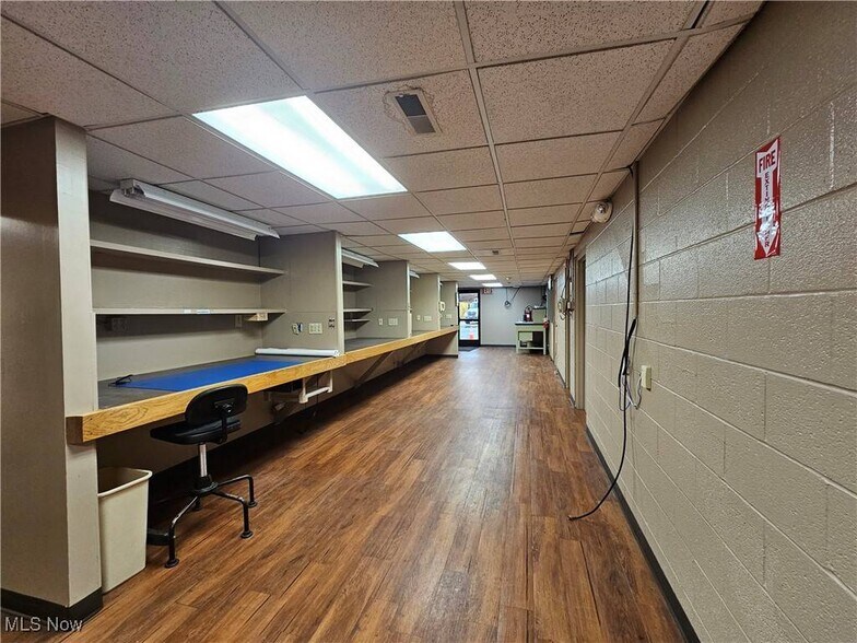 More Photos Of 1344 Cove Rd, Weirton Flex For Sale