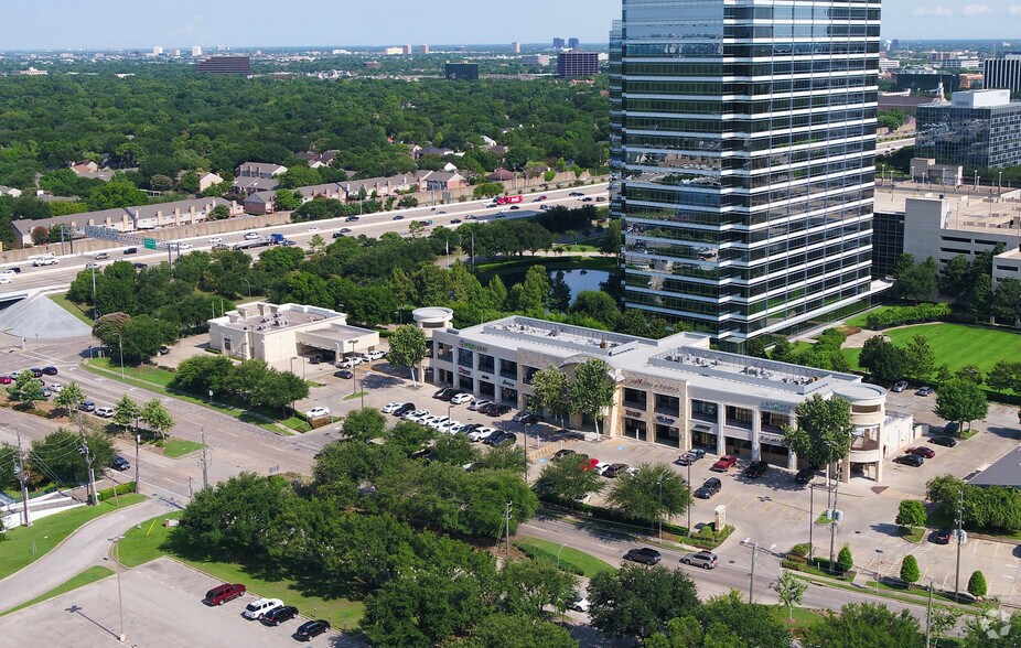 More Photos Of 10455 Briar Forest Dr, Houston General Retail For Lease