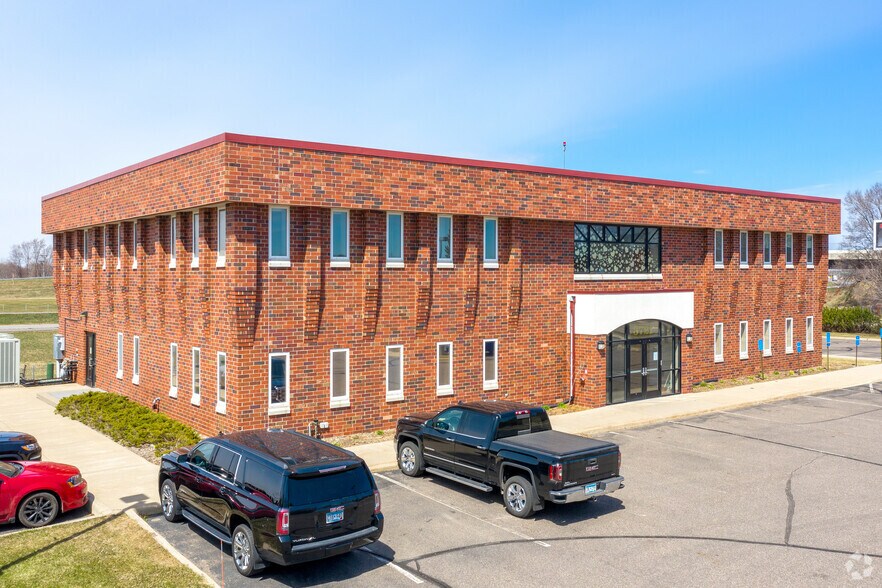 Primary Photo Of 3721 23rd St S, Saint Cloud Office For Lease