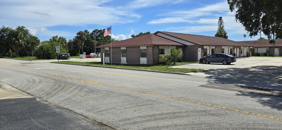 More Photos Of 1141 Pierce St, Clearwater Warehouse For Sale