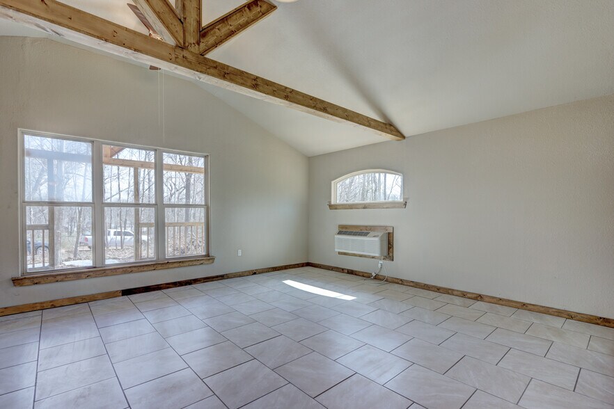 More Photos Of 27210 S Highway 125, Afton Apartments For Sale