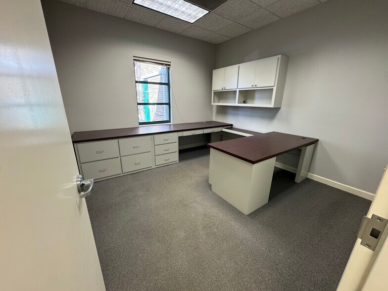 More Photos Of 3255 Industry Dr, Charleston Office For Sale
