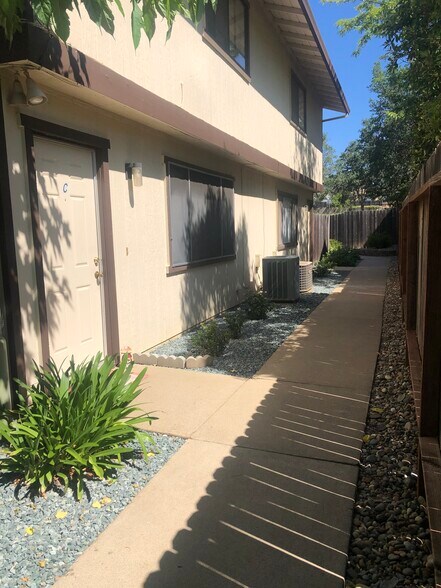 More Photos Of 3337 La Canada Dr, Cameron Park Apartments For Sale