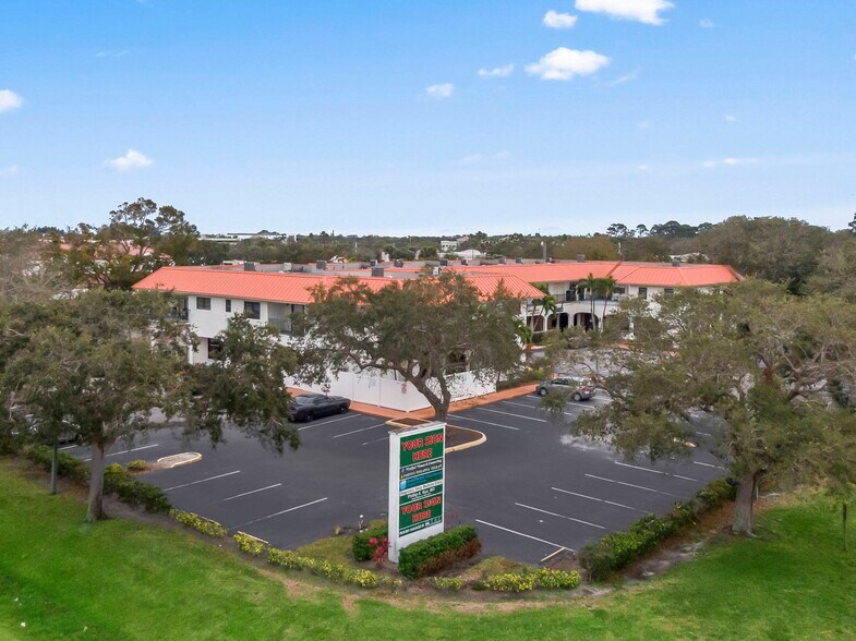 More Photos Of 1485 37th St, Vero Beach Medical For Lease