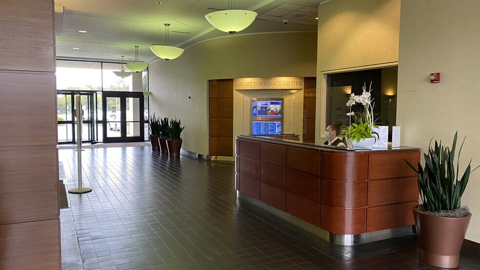 More Photos Of 7677 Oakport St, Oakland Office For Lease