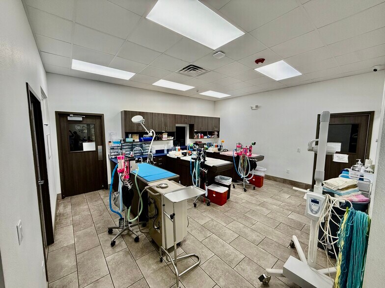 More Photos Of 1701 E Gary Rd, Lakeland Unknown For Lease