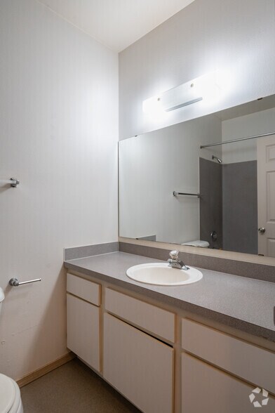 More Photos Of 701-711 E Pike St, Seattle Apartments For Sale