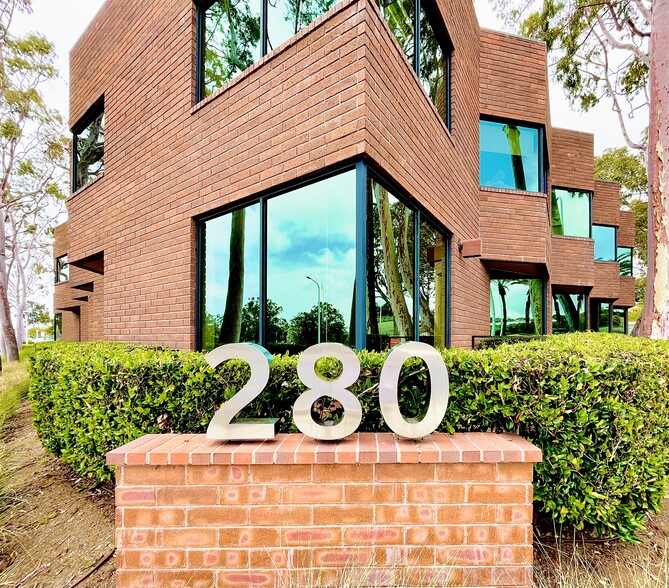 More Photos Of 280 Newport Center Dr, Newport Beach Medical For Lease