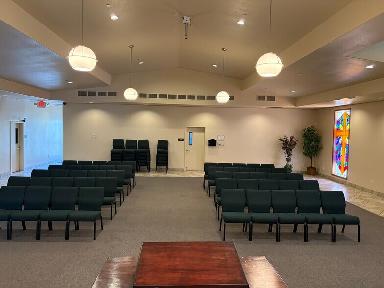 More Photos Of 33055 Cathedral Canyon Dr, Cathedral City Religious Facility For Lease