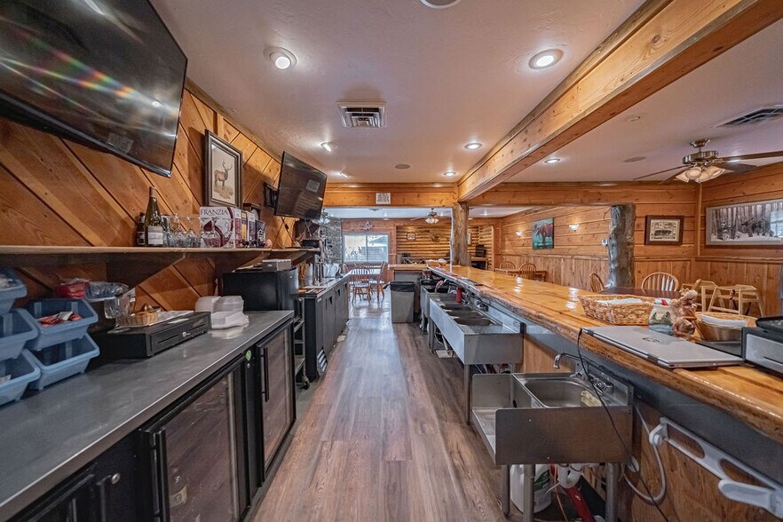 More Photos Of 3427 Swan Valley Hwy, Irwin Hotel For Sale