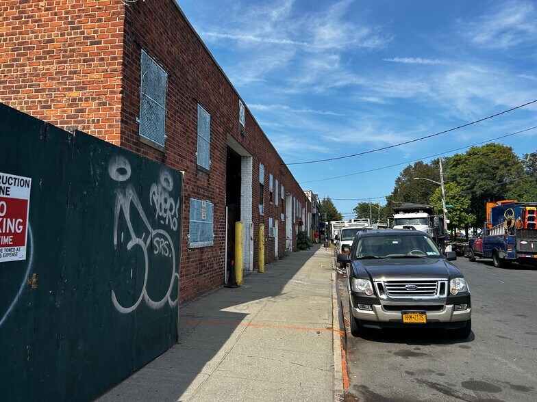 More Photos Of , Bronx Unknown For Sale