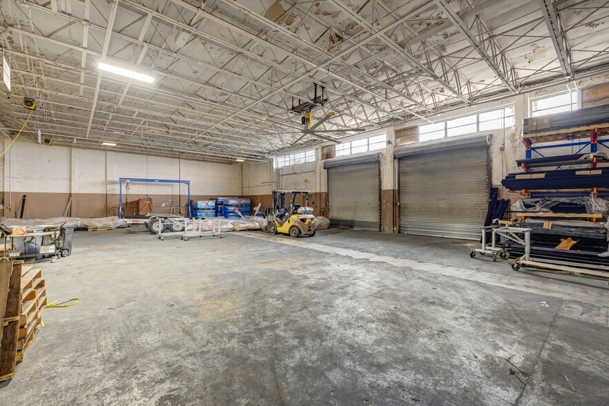 More Photos Of 14705 NW 25th Ct, Opa-locka Warehouse For Sale