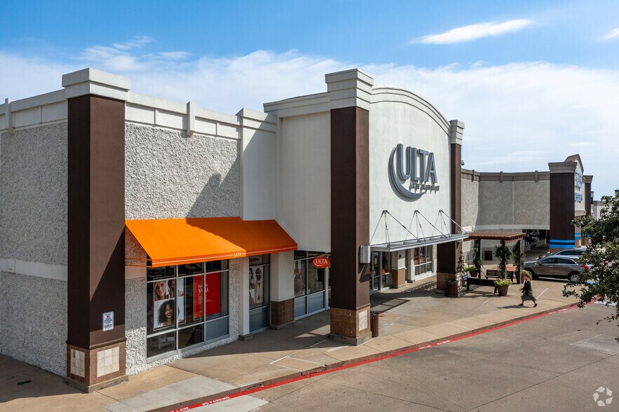 More Photos Of 2600-2722 N Josey Ln, Carrollton Unknown For Lease