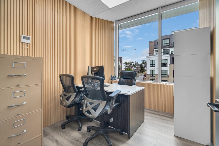 More Photos Of 20020B 84 Av, Langley Medical For Sale